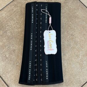 NWT Luxx Curves black waist trainer size large, long torso